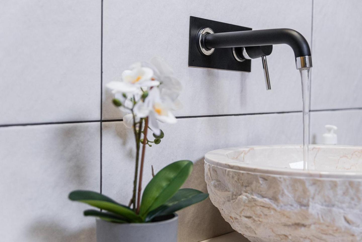 Guestready - Charming Stone Wall Retreat Hotel Vila Nova de Gaia Ngoại thất bức ảnh