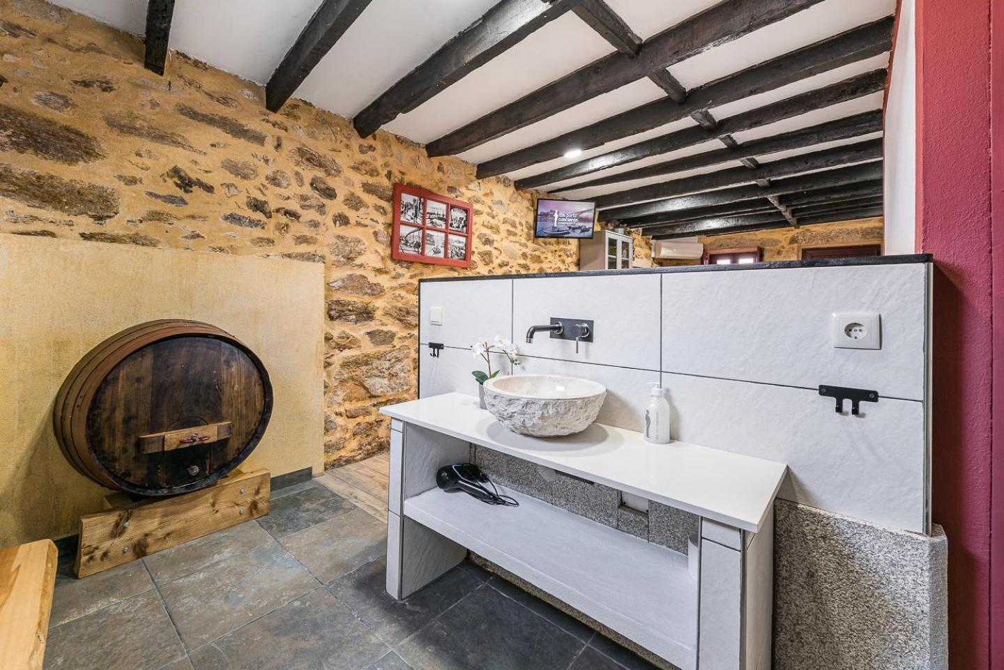 Guestready - Charming Stone Wall Retreat Hotel Vila Nova de Gaia Ngoại thất bức ảnh